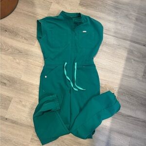 Figs Green Jumpsuit Comfortable Casual Fit